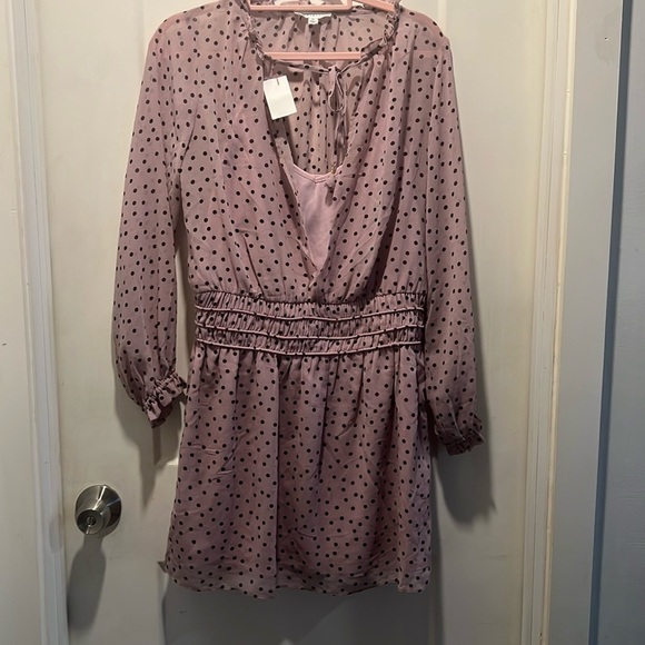 NWT Socialote dress size M. - Picture 1 of 6